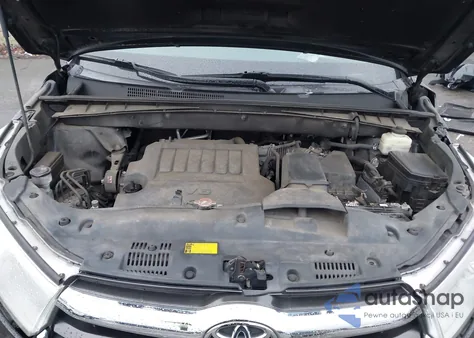 2016 Toyota Highlander Xle V6 z USA, uszkodzony, nr VIN 5TDJKRFH3GS338760